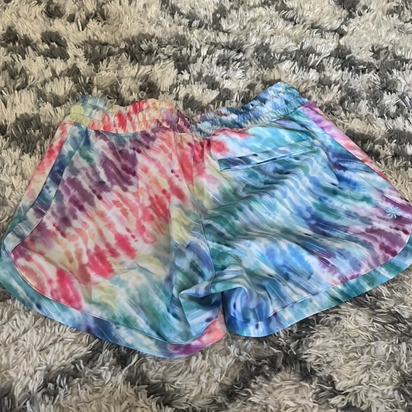 Athleta Girls Tye-Dye Shorts - Picture 4 of 4